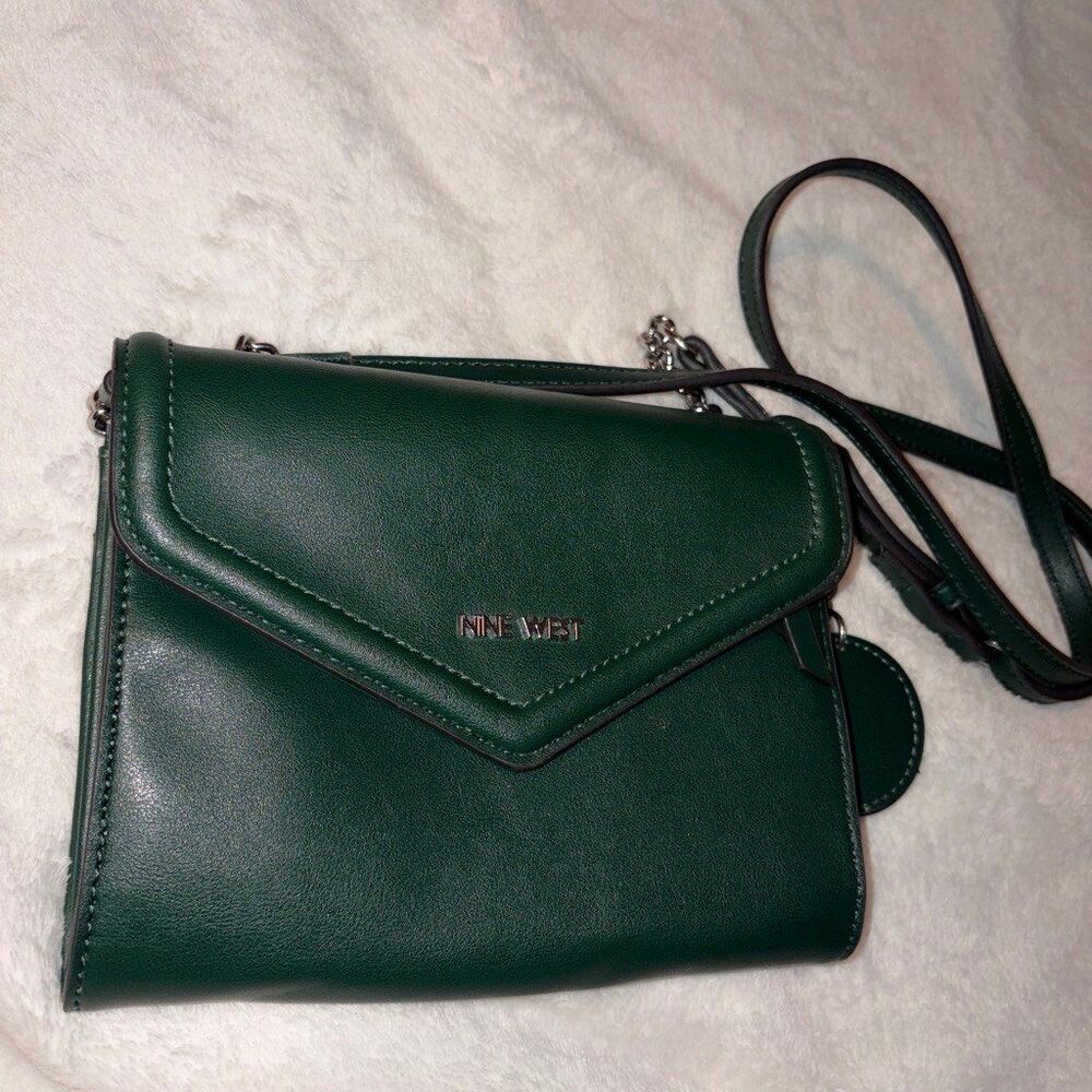 nine west crossbody with silver hardware